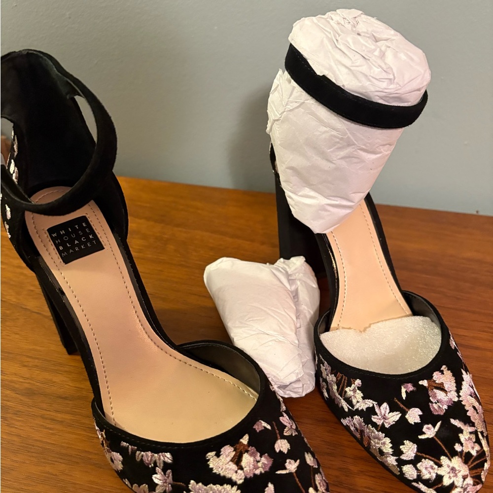 White House Black Market Black Heels with Floral Embroidery